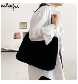 image-Women's Fashion Large Capacity Versatile Chain Crossbody Shoulder Bag