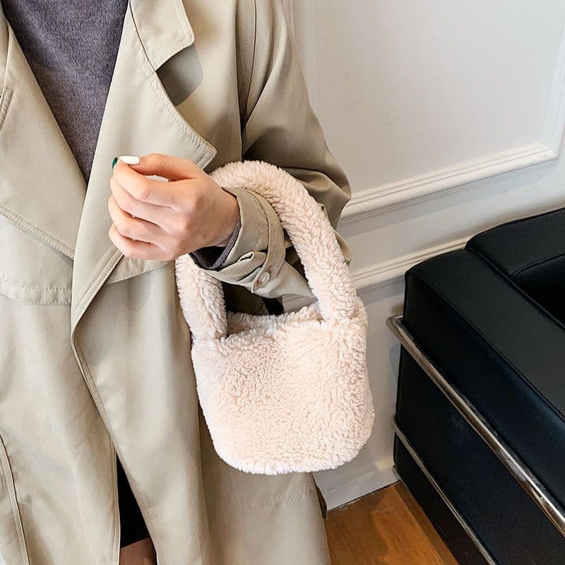 image-Women's Fashion Lamb Wool Plush Bucket Bag Handbag