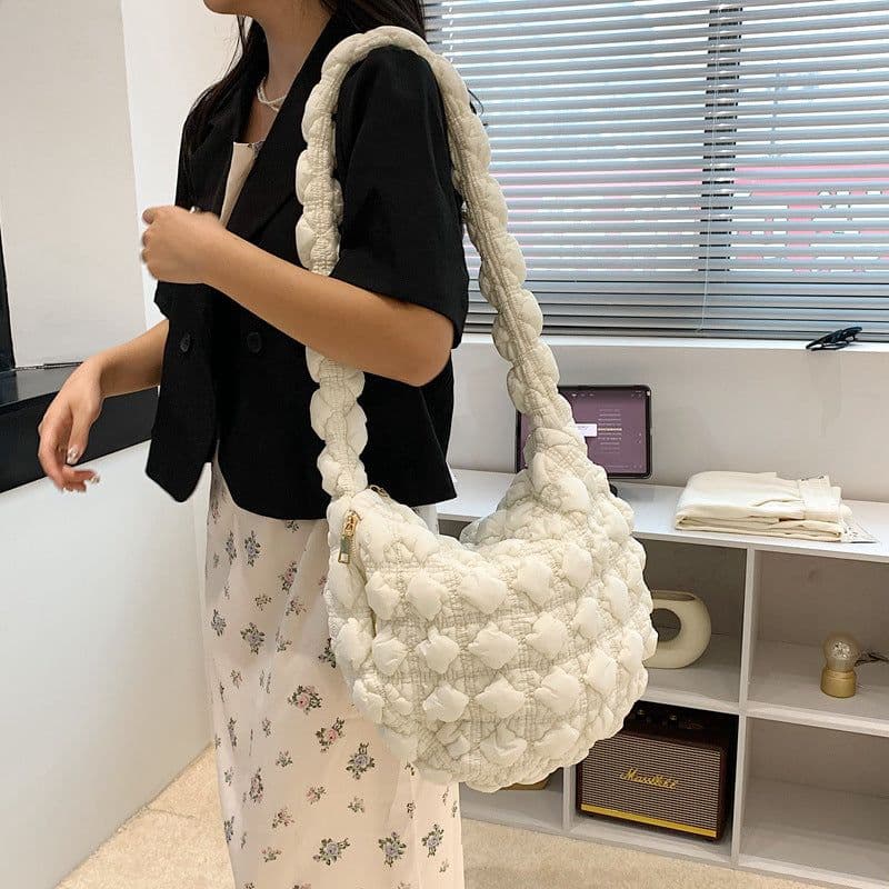image-Women's Fashion Casual And Lightweight Large Capacity Shoulder Messenger Bag