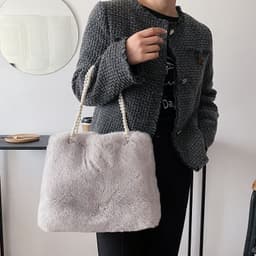 image-Women's Fashion Plush Pearl Shoulder Bag