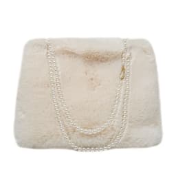 image-Women's Fashion Large Capacity Pearl Plush One-shoulder Crossbody Bag