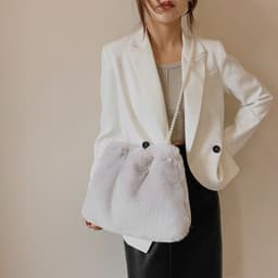image-Women's Fashion Large Capacity Pearl Plush One-shoulder Crossbody Bag