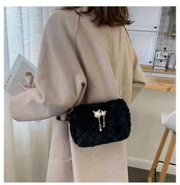 image-Women's Fashion Diamond Embroidery Thread Shoulder Messenger Bag