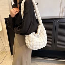 image-Women's Fashion Casual And Lightweight Large Capacity Dumpling Bag