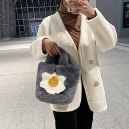image-Women's Fashion Simple Omelette Flower Messenger Bag