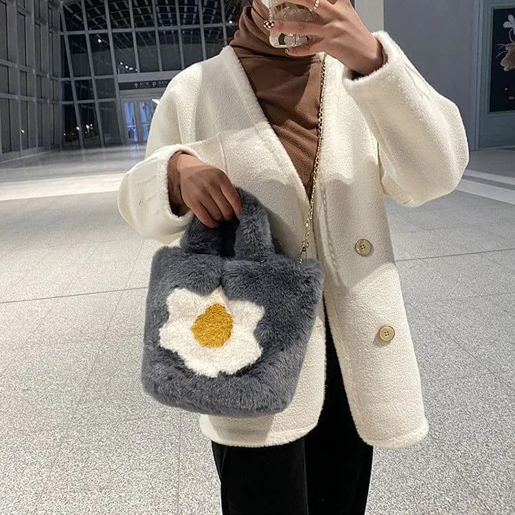 image-Women's Fashion Simple Omelette Flower Messenger Bag