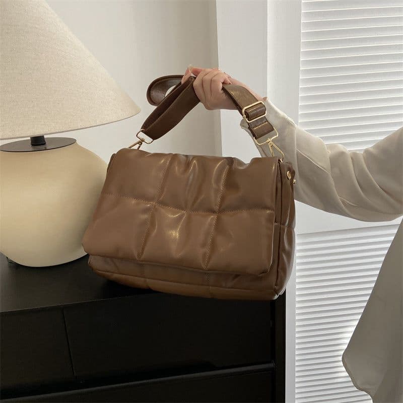 image-Fashion Retro Lingge Embroidery Thread Large Capacity Cotton Suit Bag For Women