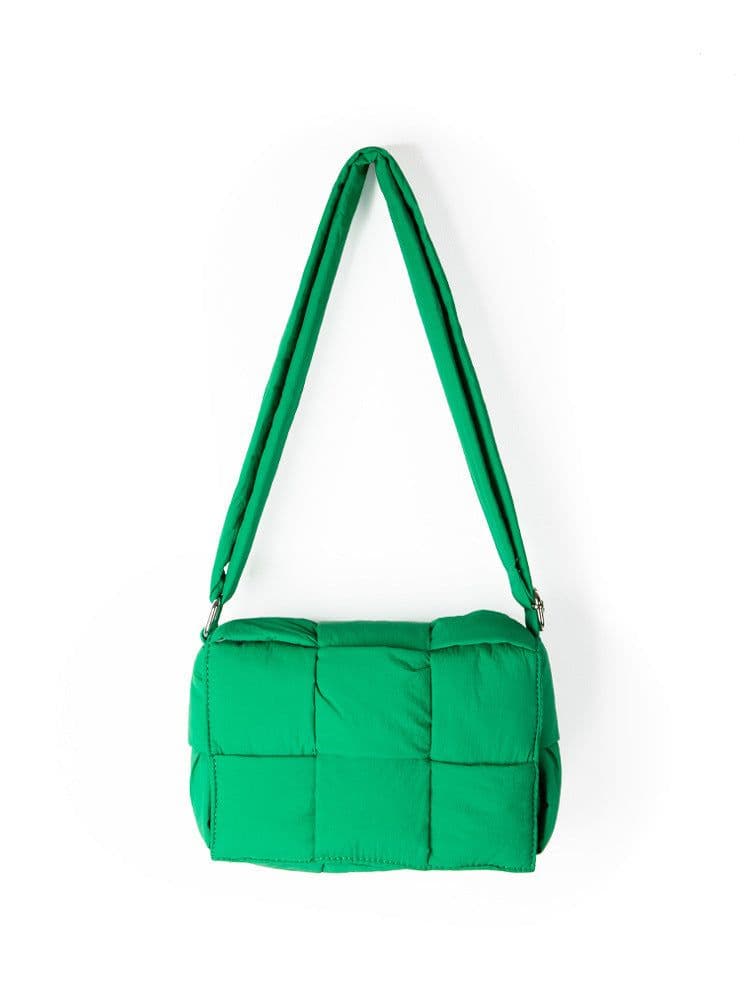 image-Women's Niche High-grade Woven Plaid Nylon Shoulder Bag