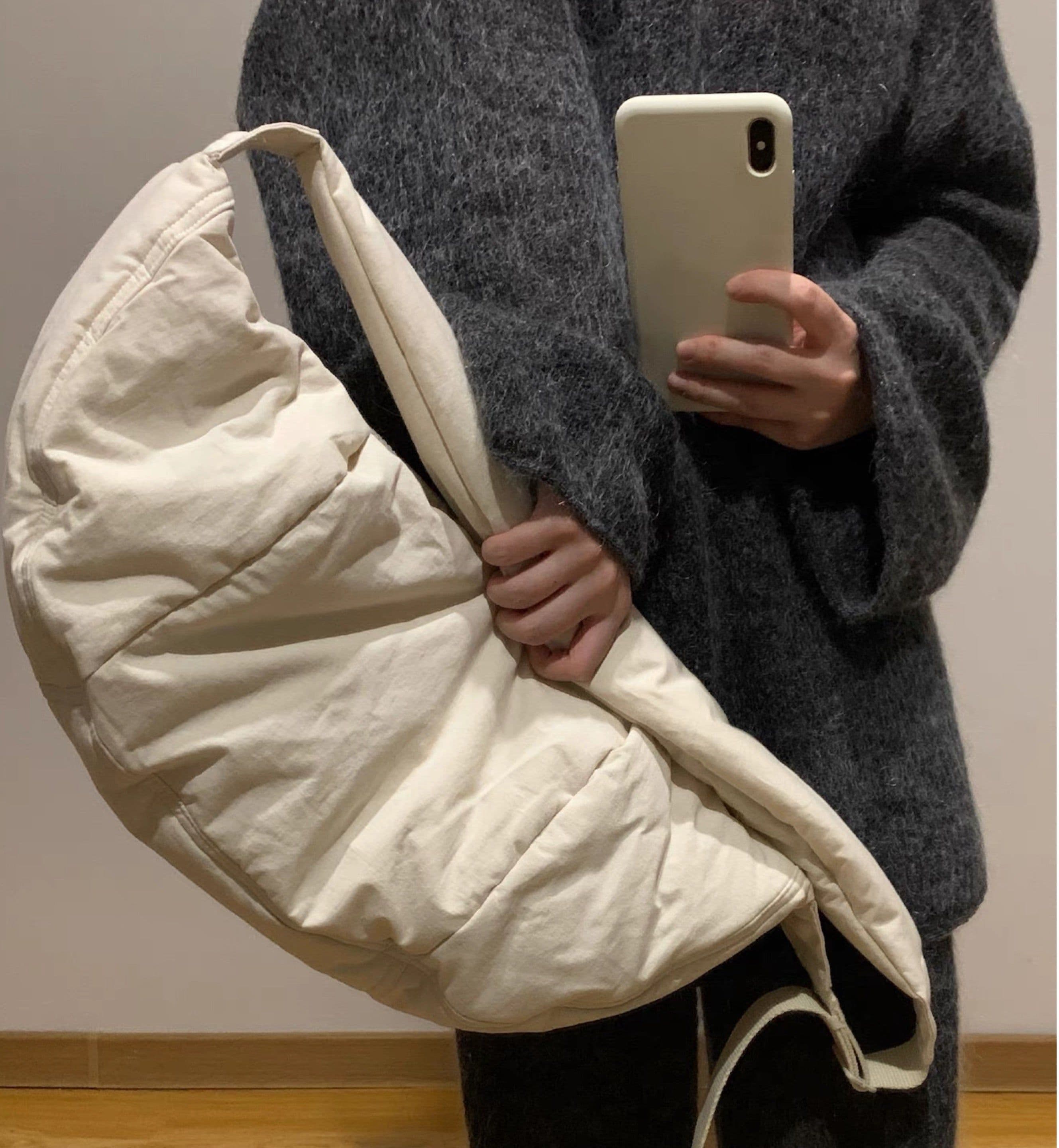 image-Special-interest Design Crescent-shaped Cotton And Linen Fluffy Filled Rice White Clouds Crossbody Handbag