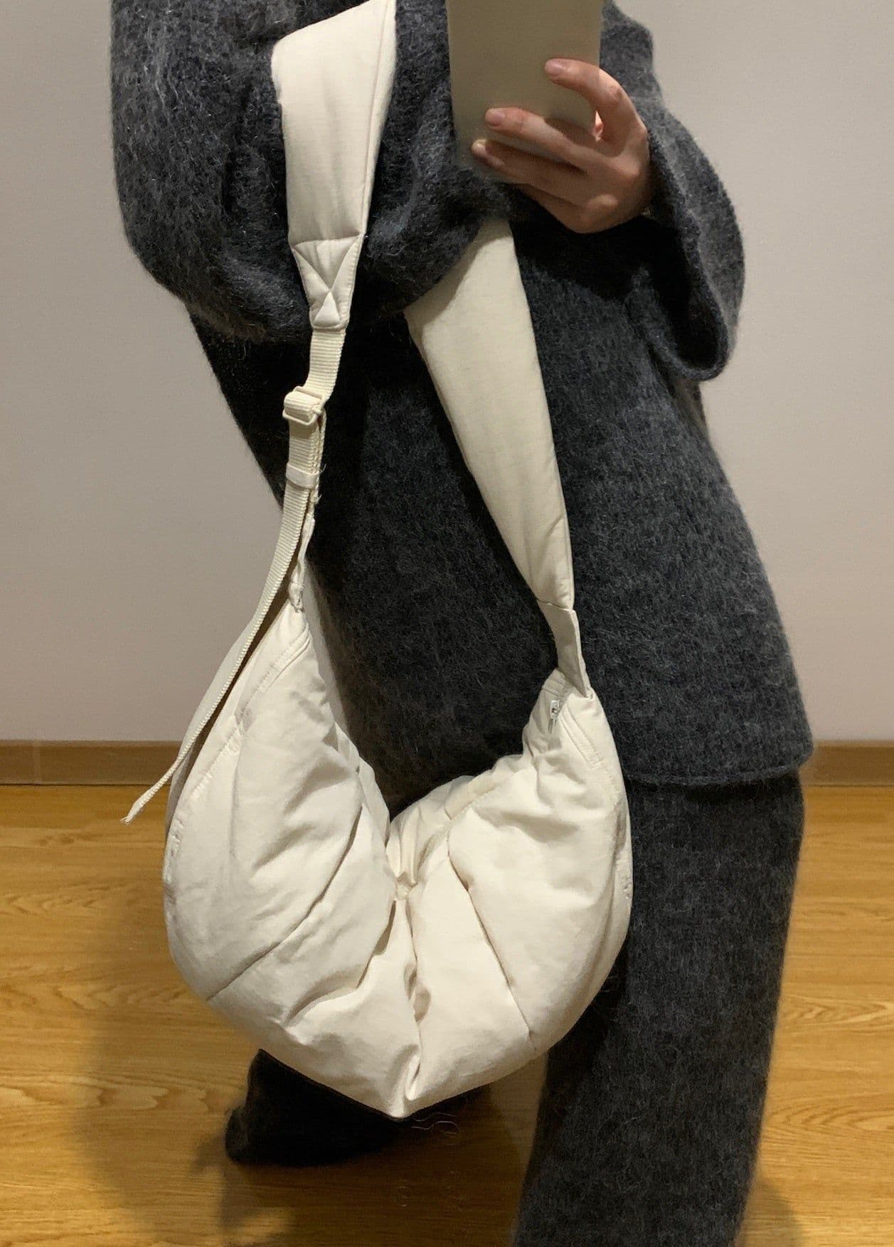 image-Special-interest Design Crescent-shaped Cotton And Linen Fluffy Filled Rice White Clouds Crossbody Handbag