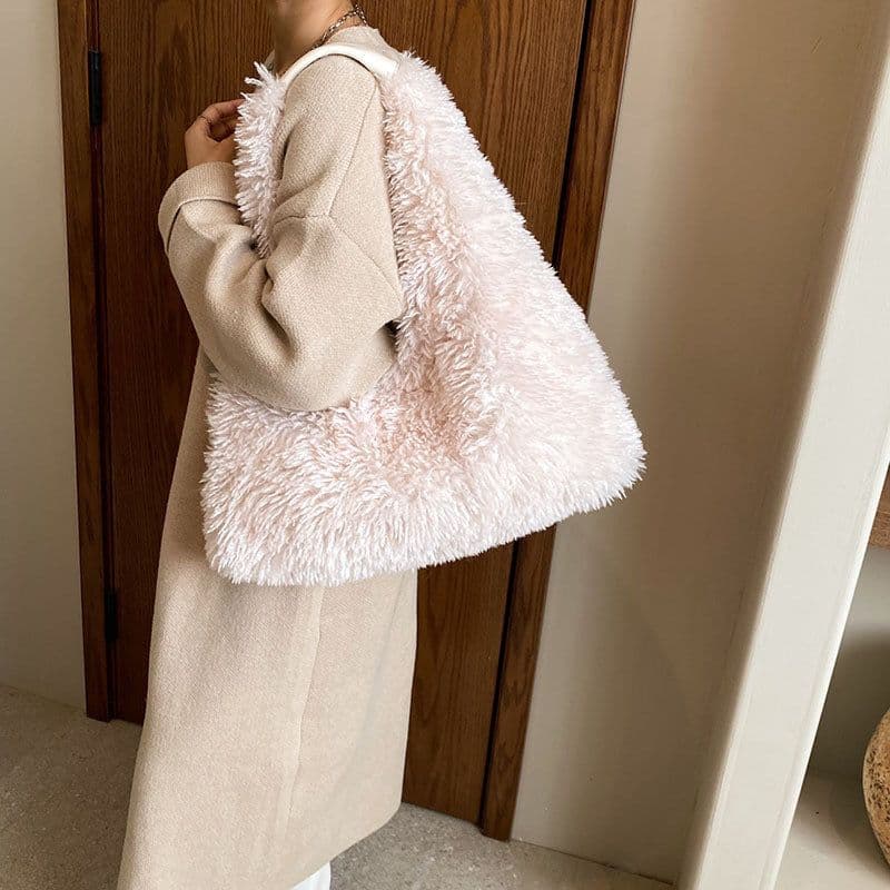 image-New Autumn And Ainter Plush Handbags Large-capacity Shoulder Armpit Bag Cute Fashion Luxury Designer Tote Bags For Women Trend