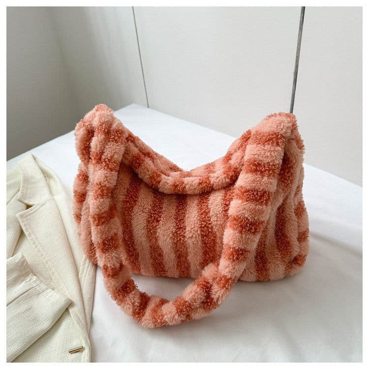 image-Large-capacity Striped Plush Bag Winter New Fashion Portable Tote Shoulder Bags Shopping Furry Handbags For Women