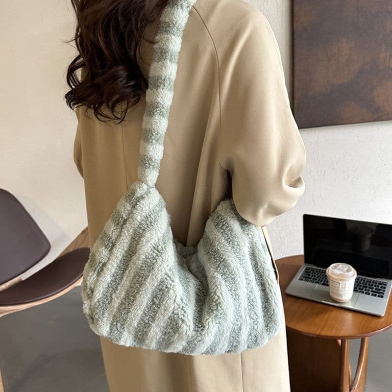 image-Large-capacity Striped Plush Bag Winter New Fashion Portable Tote Shoulder Bags Shopping Furry Handbags For Women
