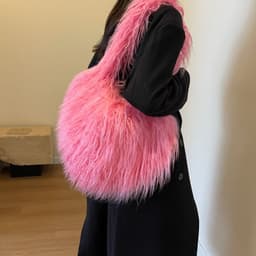 image-Plush Armpit Shoulder Bags Winter Large Capacity Personalized Heart Bag Women's Luxury Handbags High Quality Valentine's Day Gift