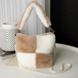 image-Checkerboard Plush Bucket Bag With Pearl Chain Design Winter Fashion Luxury Handbags For Women Personalized Shopping Shoulder Bags