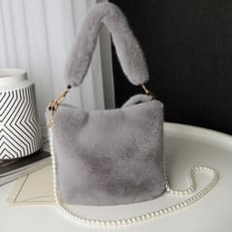 image-Checkerboard Plush Bucket Bag With Pearl Chain Design Winter Fashion Luxury Handbags For Women Personalized Shopping Shoulder Bags