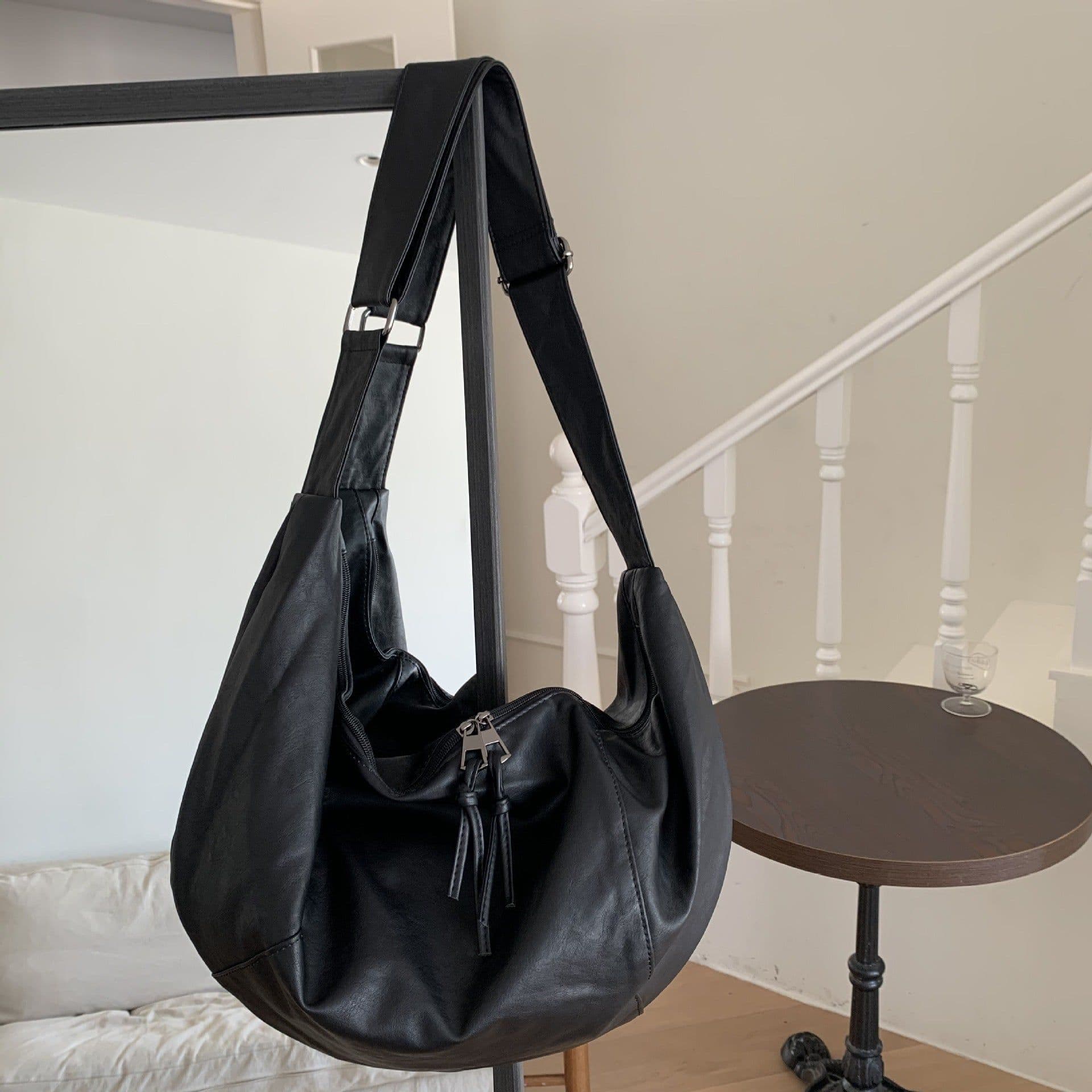 image-Versatile Casual Large Capacity Solid Color Women's Bag