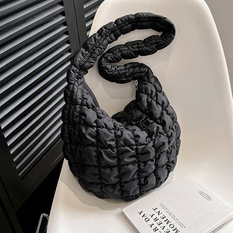 image-Personalized Lightweight And Large Capacity Fashion New Cloud Pleated Big Bag For Women