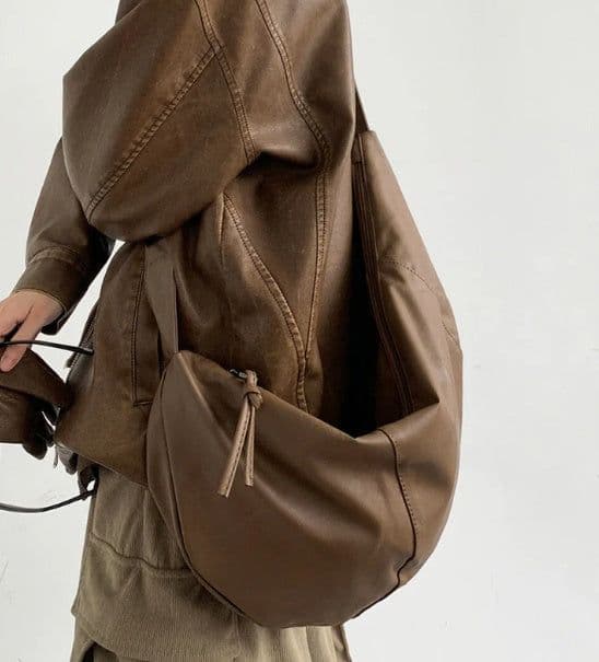 image-Retro Coffee Color Crossbody Male And Female College Style Versatile One Shoulder Dumpling Backpack
