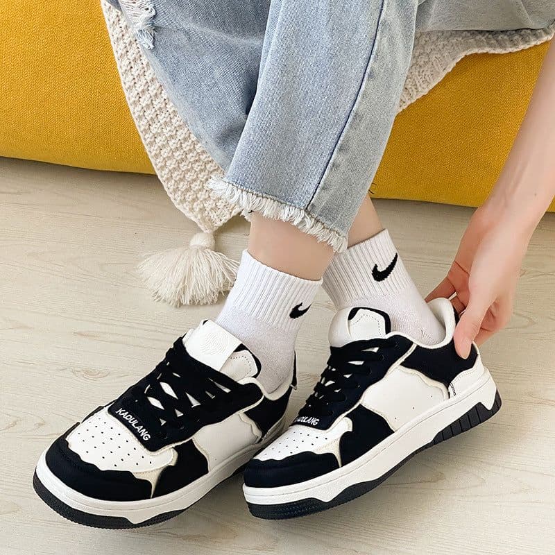 image-Black And White Color Contrast Panda Shoes China-Chic Thick Soled Lovers Sneakers