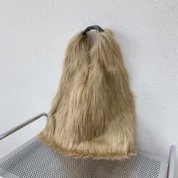 image-Water Wool One-shoulder Tote Plush Bag