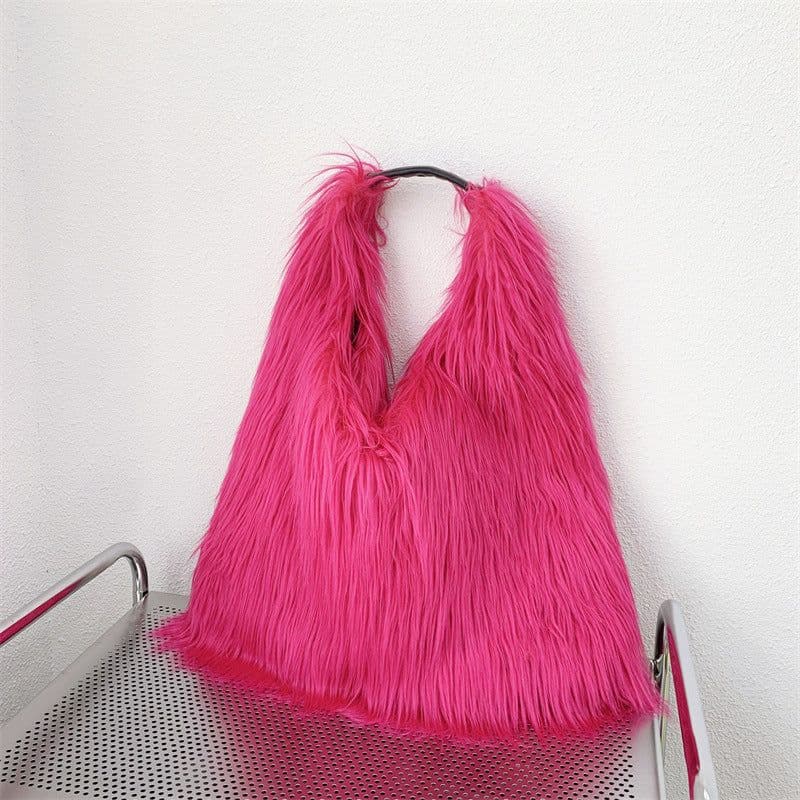 image-Water Wool One-shoulder Tote Plush Bag