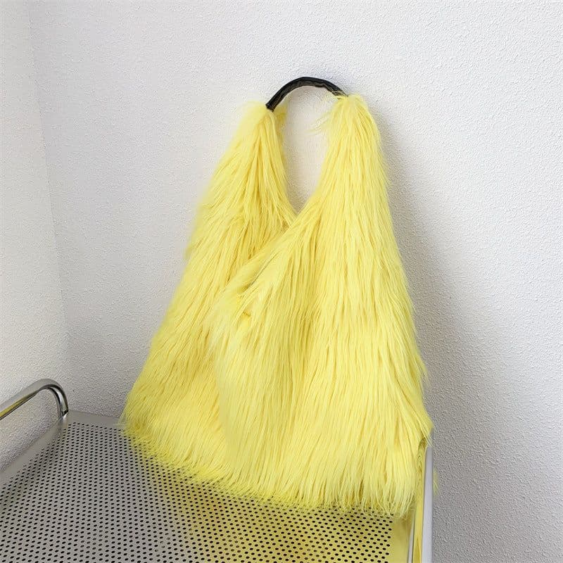 image-Water Wool One-shoulder Tote Plush Bag