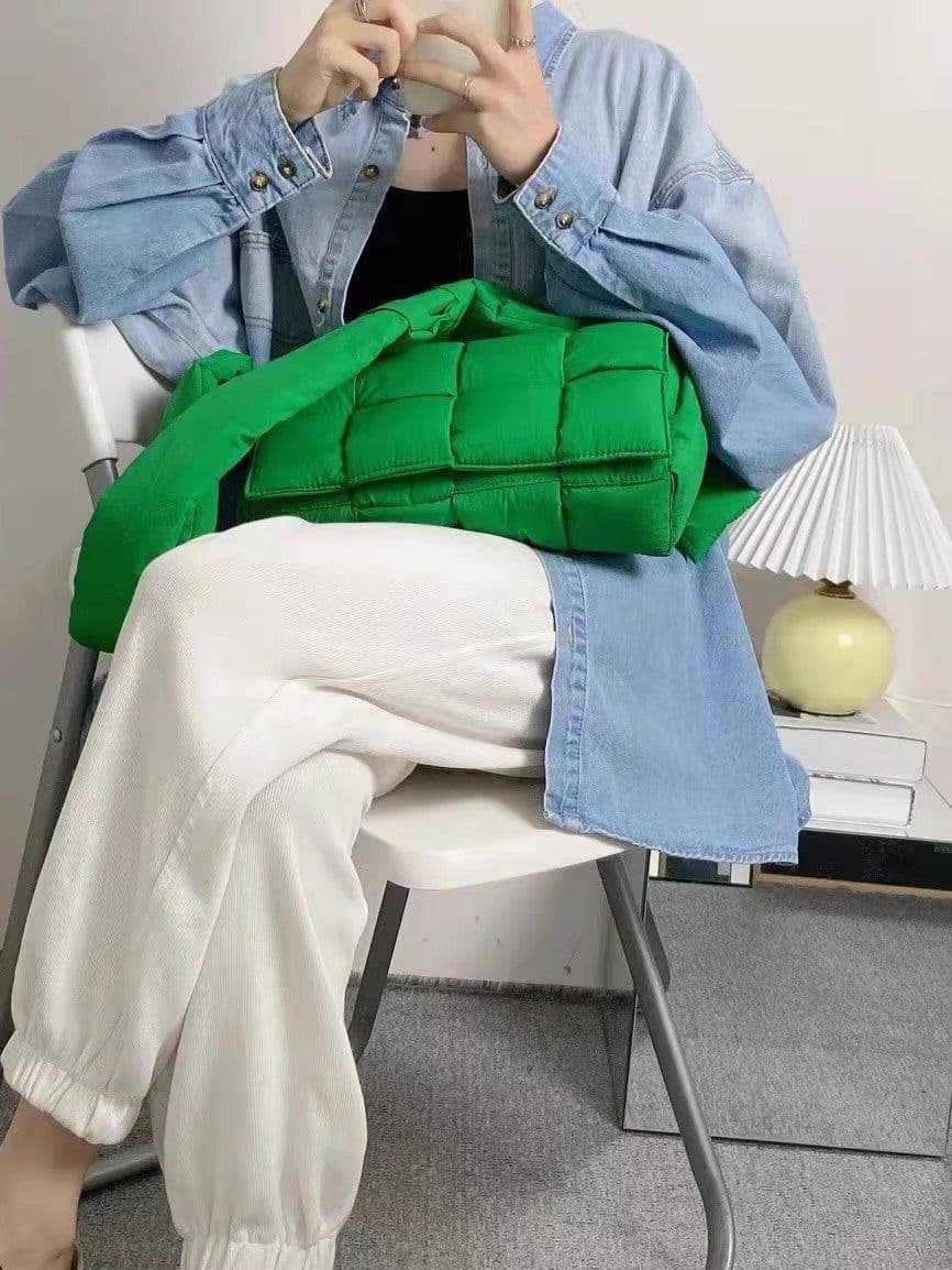 image-Single Shoulder Crossbody Sponge Woven Diamond Plaid Pillow Bag