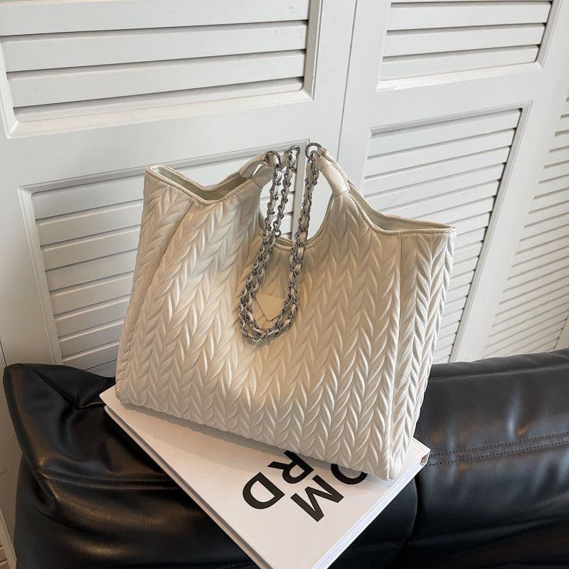 image-Women's Pleated Chain Large Capacity Shoulder Bag
