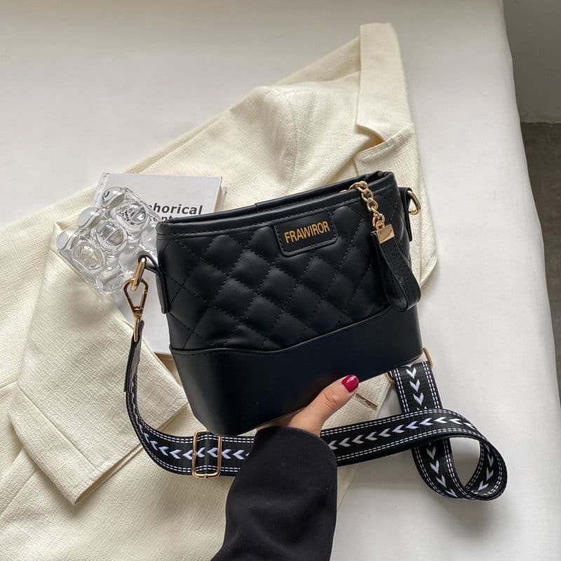 image-Fashion Rhombus Contrast Color Wide Shoulder Strap Crossbody Bag