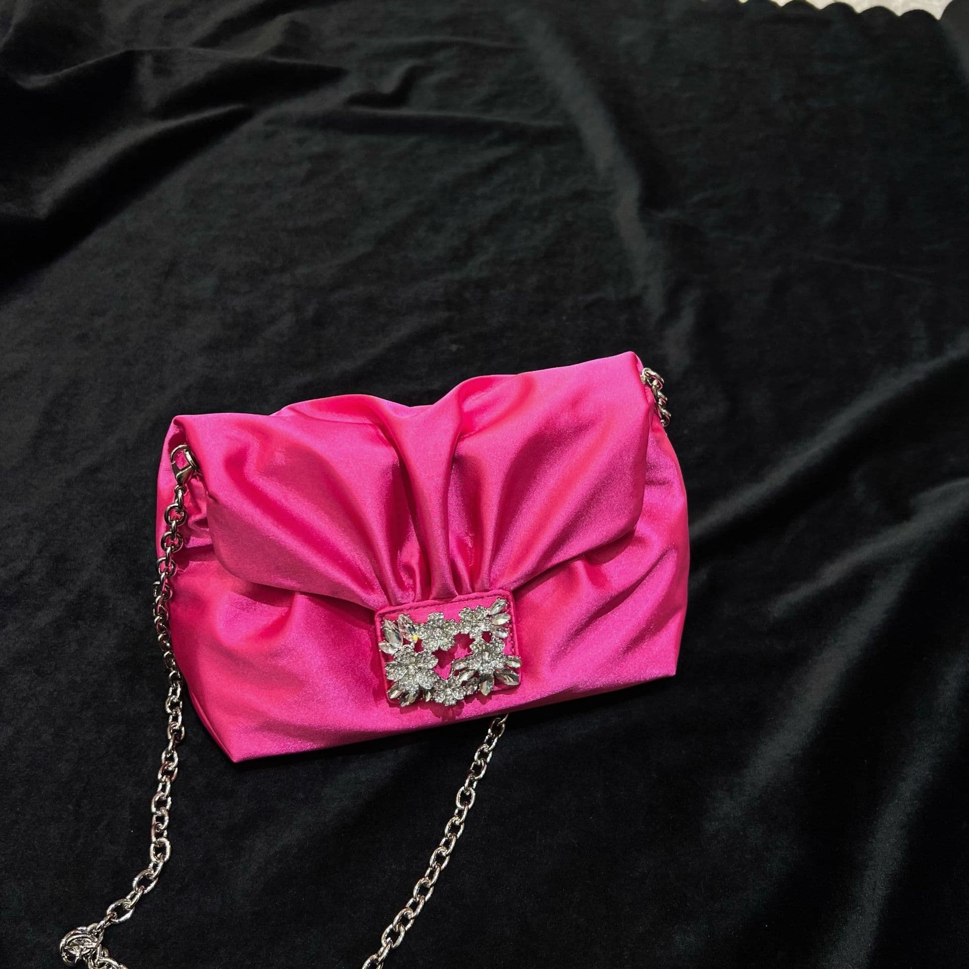 image-Vintage Crumpled Banquet Silk Diamond Small Square Bag