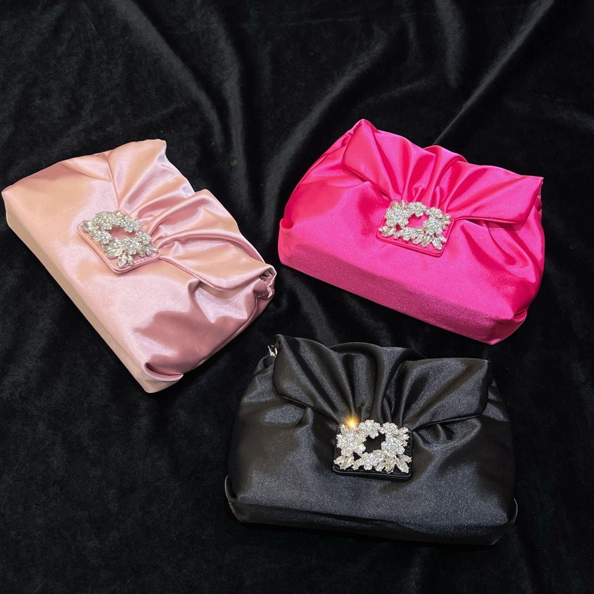 image-Vintage Crumpled Banquet Silk Diamond Small Square Bag