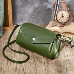 image-High-grade First Layer Cowhide With More Than Handmade Bag Compartments