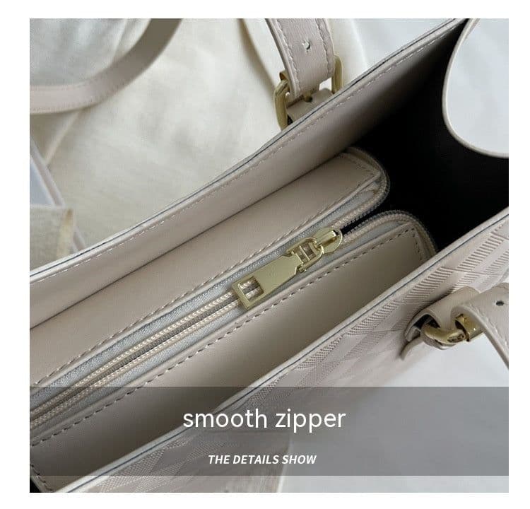 image-Underarm Bag Large Capacity Versatile