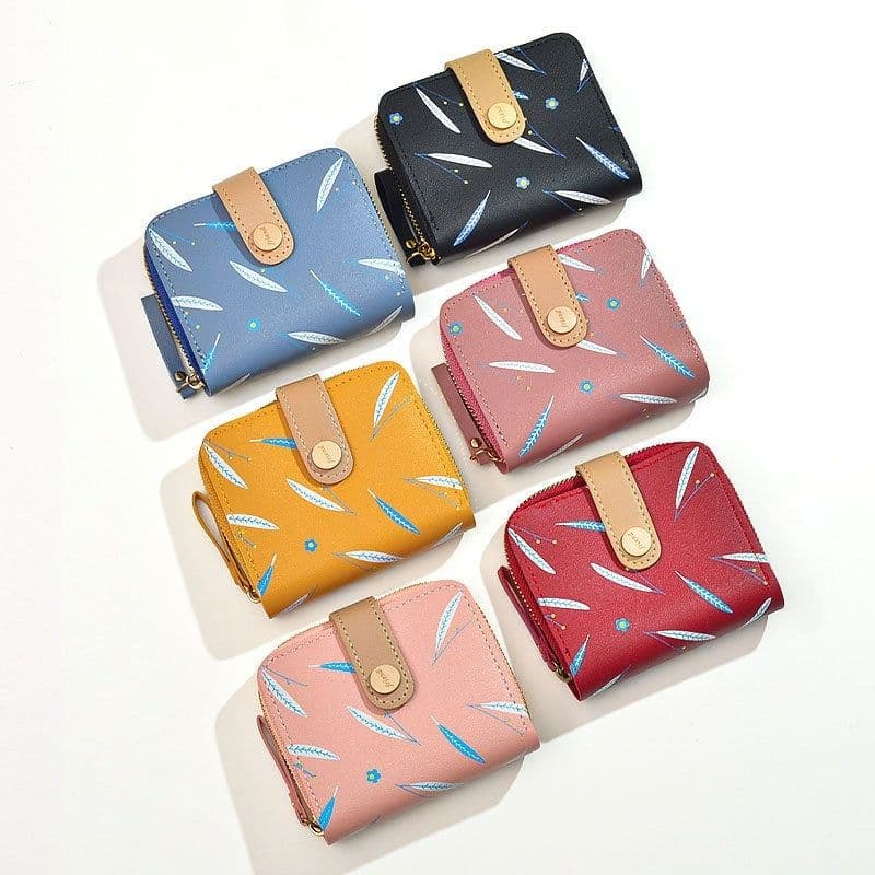 image-Women's Leather Coin Purse Short Cute Small Large Capacity