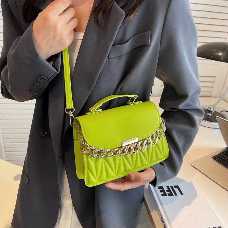 image-Chain Portable Shoulder Western Style Girly And Fashion Crossbody Bag