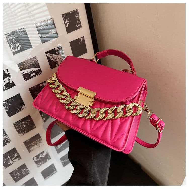 image-Chain Portable Shoulder Western Style Girly And Fashion Crossbody Bag