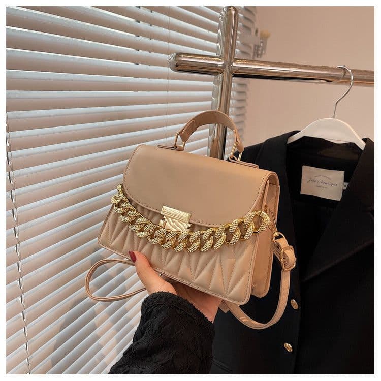 image-Chain Portable Shoulder Western Style Girly And Fashion Crossbody Bag