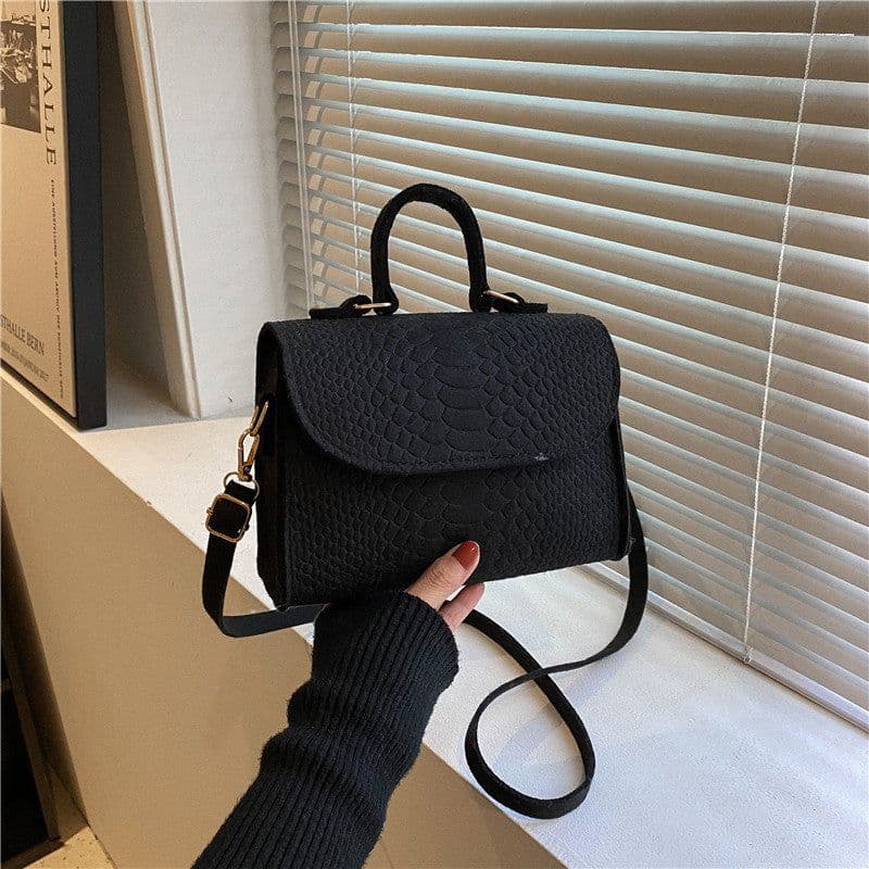 image-Korean Fashion Shoulder Bag Trendy Portable