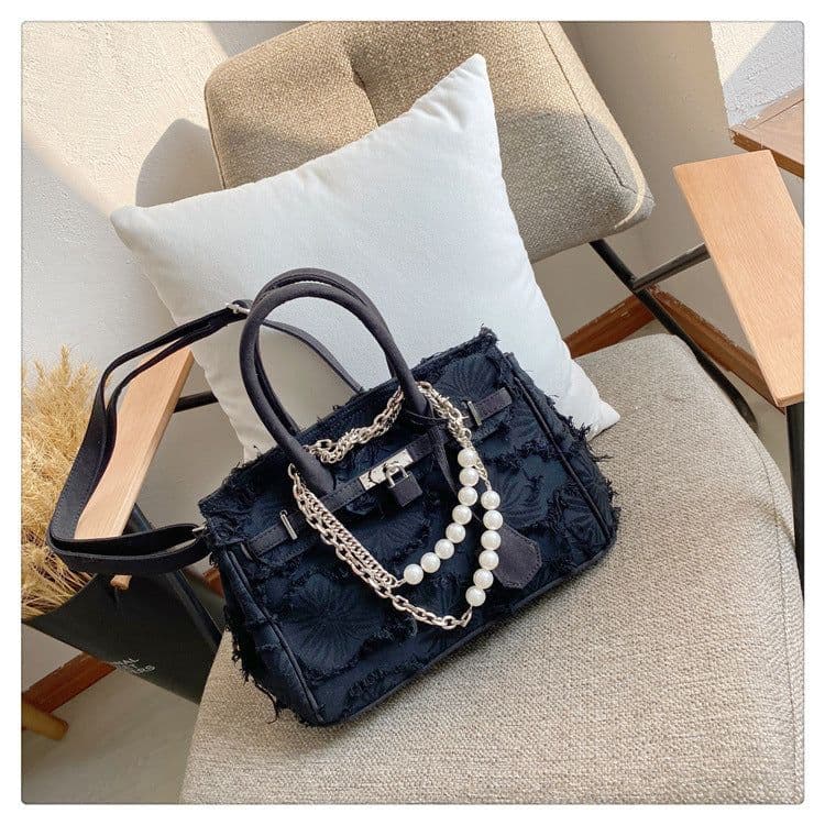 image-Tassel Canvas 30-inch Beaded Vintage Portable Messenger Bag