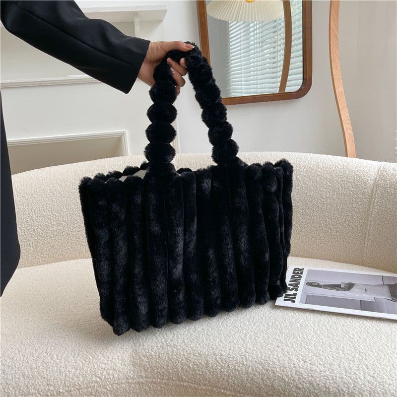 image-New Fashion One Shoulder Underarm Large Capacity Portable Plush Bag Women