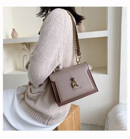 image-Summer New Chain Retro Bee Shoulder Portable Messenger Bag