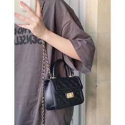 image-All-match Chain Commuter Messenger Bag For Women