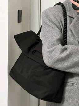image-Nylon One-shoulder Crossbody Messenger Bag New College Students Class Large Capacity Totes