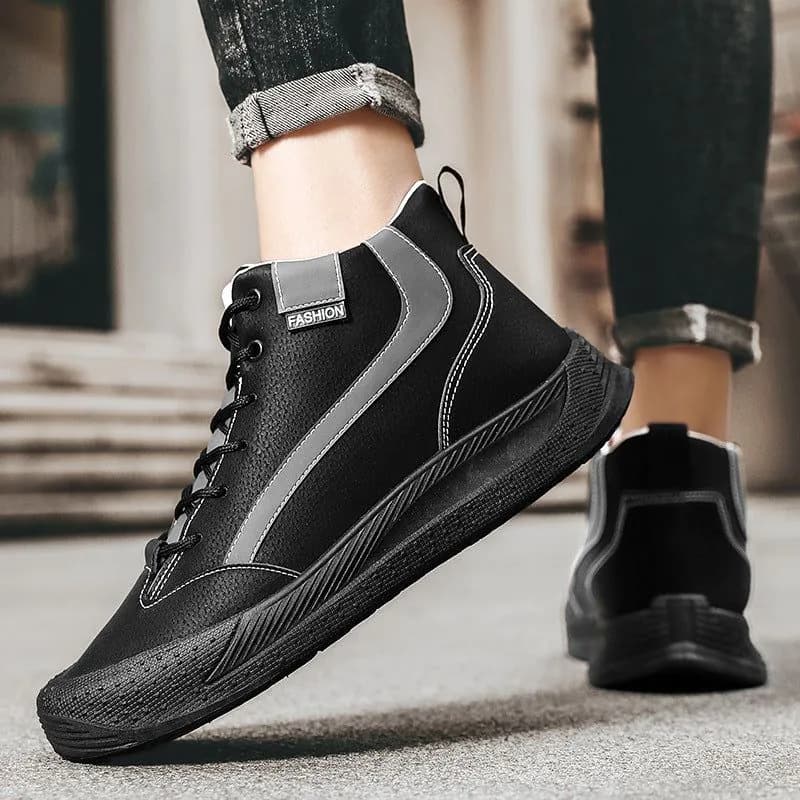 image-New Middle Top Working Wear Outdoor Hiking Casual Sneaker