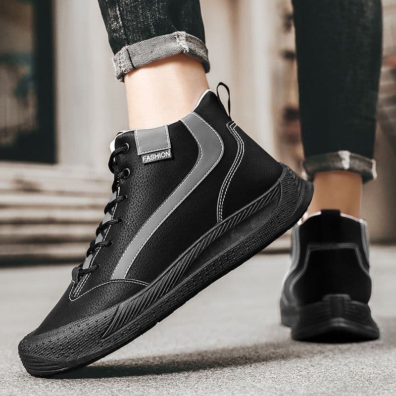 image-New Middle Top Working Wear Outdoor Hiking Casual Sneaker