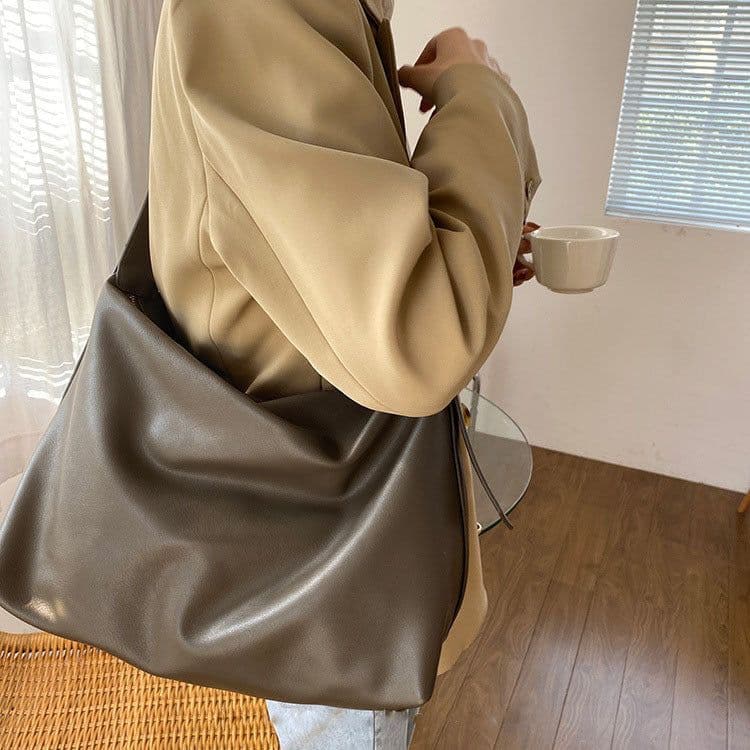 image-Women's Large-capacity Crossbody Bag Daily Bagig Bag