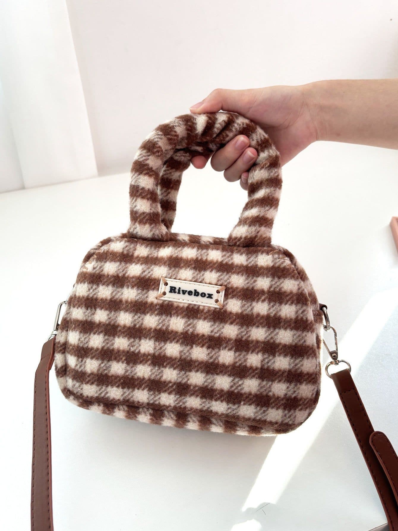 image-Niche Autumn And Winter Messenger Bag Plush Lady