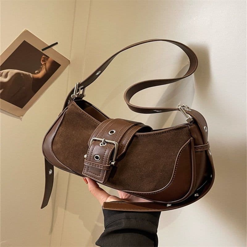 image-New Women's Autumn Winter Retro All-match Messenger Bag