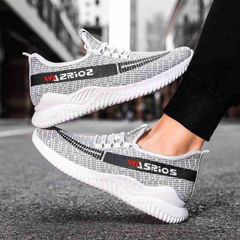 image-New Flyknit Men's Shoes Korean Style Trendy Casual Shoes Comfortable
